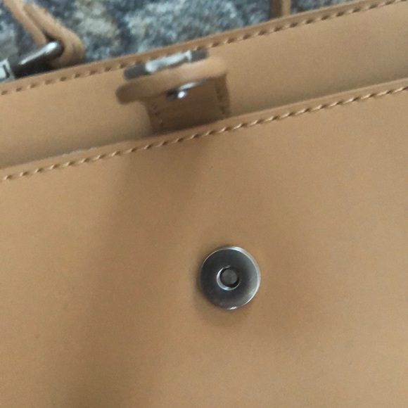 Sabrina cross body bag - Picture 6 of 6